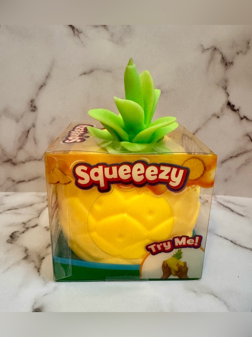 🍍Squeeezy Pineapple Squisy Brand New🍍